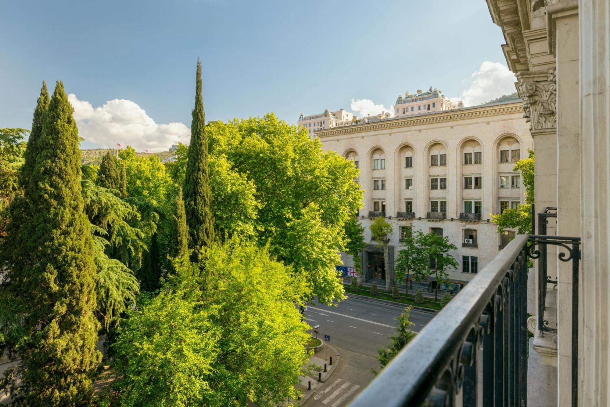 Tbilisi Marriott Hotel Exterior foto